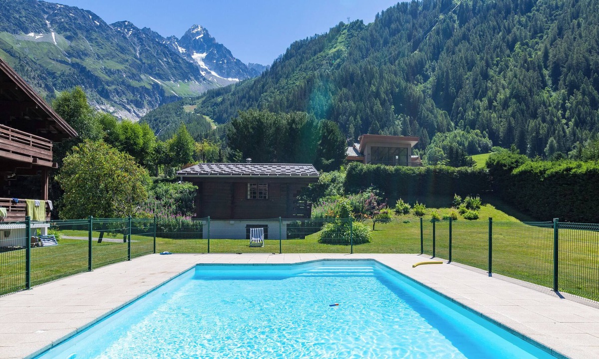 Chamonix-Mont-Blanc Apartment | Résidence Améthystes D12 ski in/ski out, Argentière (Chamonix), France