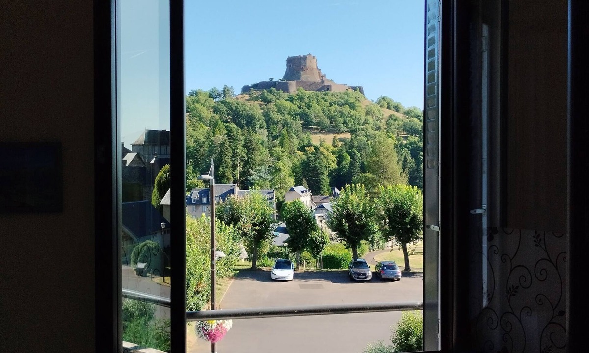Jassat Apartment | Résidence de Michèle Meublé 54m² 2 ch 2sdb Parking et Jardin