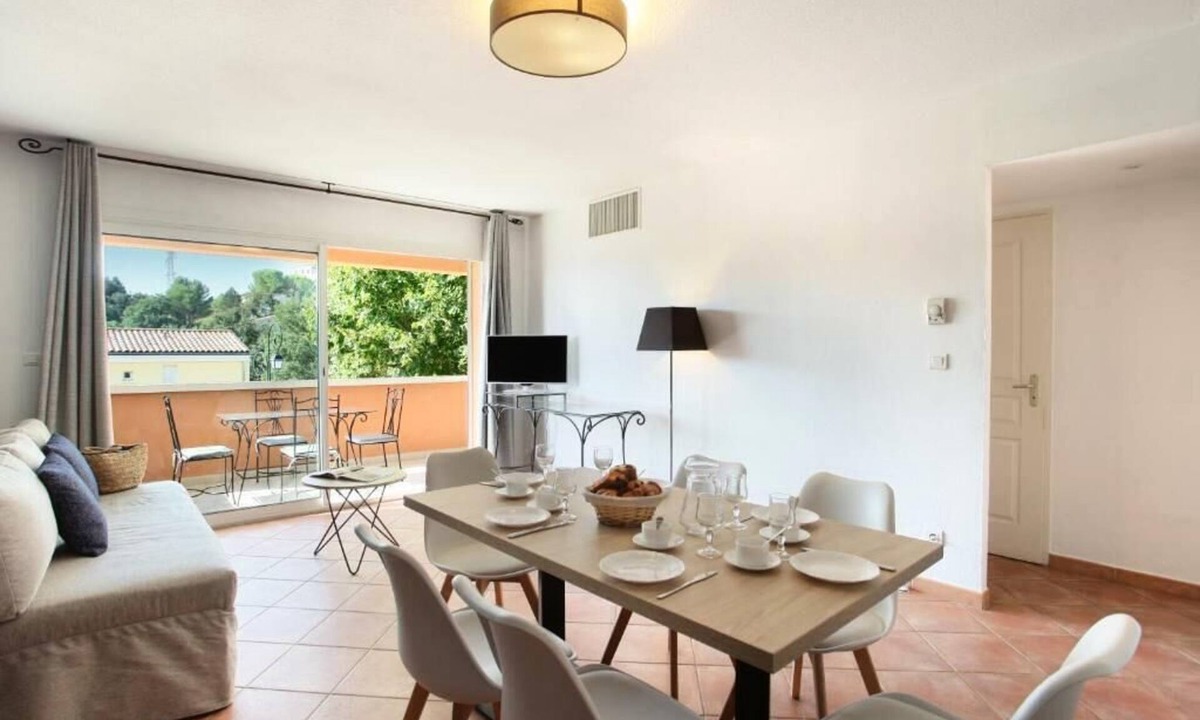 Greoux-les-Bains Apartment | Résidence Odalys La Licorne de Haute Provence *** - Escapade Apartment 3/4 people