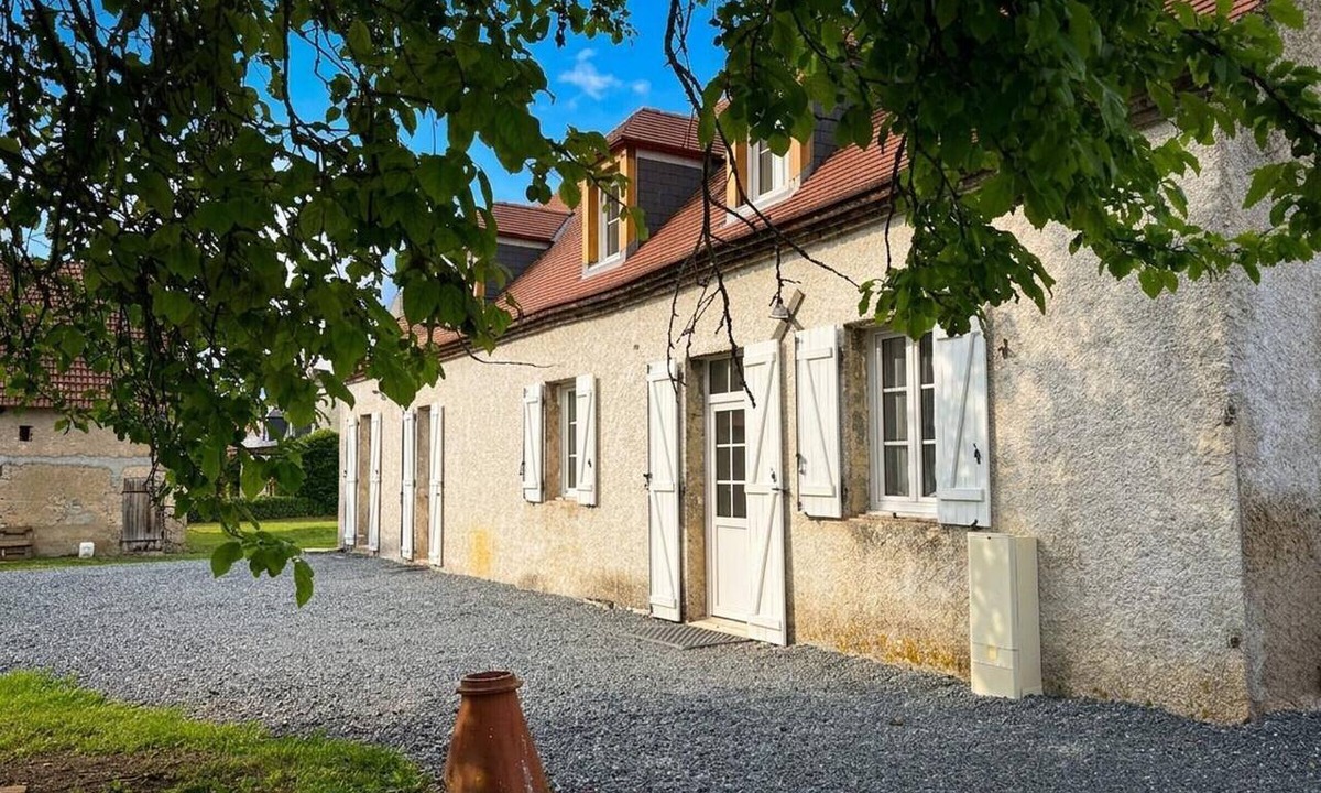 Rongeres Cottage | Renovated country cottage in green surroundings - 10 guests
