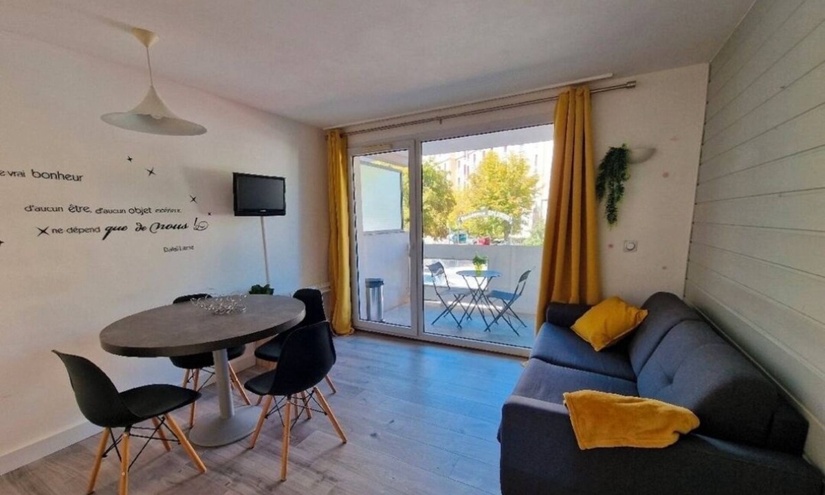 Allevard Apartment | Renovated furnished T2 - Facing the thermal baths - Balcony & swimming pool