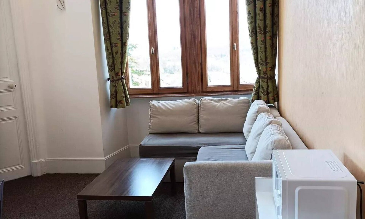 Jausiers Apartment | Residence Chateau Des Magnans Bat C - 3 Rooms for 6 People