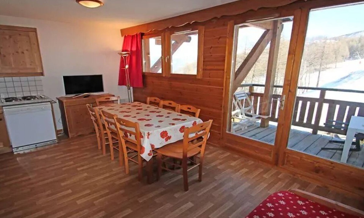 Puy-Saint-Vincent Apartment | Residence Hameau Des Ecrins - HEC112 - APARTMENT 6 PERSONS, SECTOR 1700M