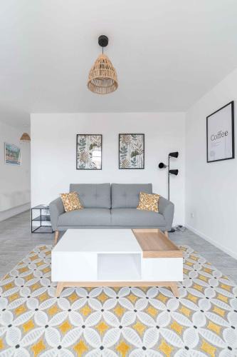 Quartier de France Apartment | Residence Le Languedoc - Appartements design - Proche des parcs