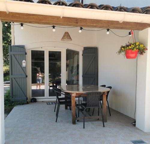 Trets Apartment | Rez de villa pour 4 personnes