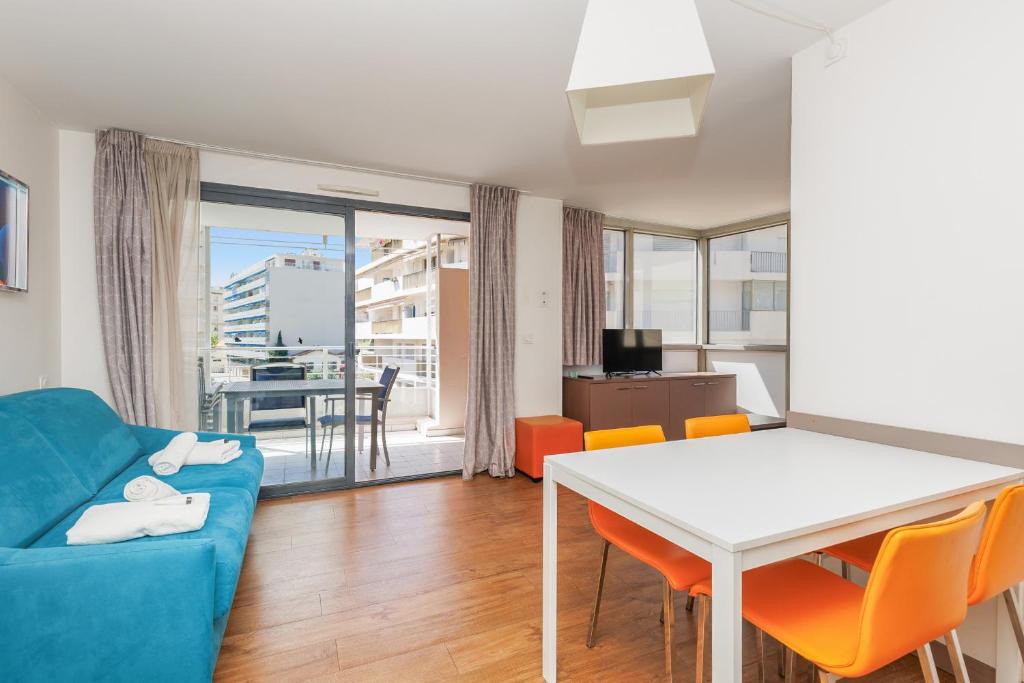 Le Suquet Apartment | RIO - Idéal Congrès-200 m plages - App 6pers- climatisé, terrasse, piscine, parking