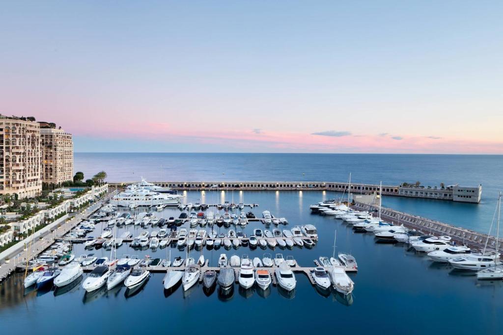 Cap d'Ail Hotel | Riviera Marriott Hotel La Porte De Monaco