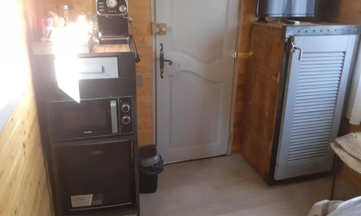 Les 3 Ponts Cabin | ROULOTTE EN GARIGUES
