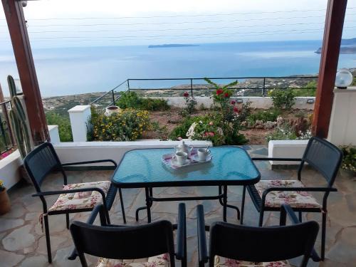 Roussa Ekklisia Apartment | Roussa's View Apartments