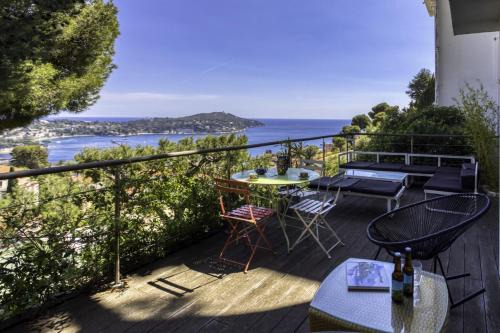 Villefranche-sur-Mer Villa | S13 Staywizus - Villa Panoramic Cap Ferrat view for 8 AC Parking & BBQ