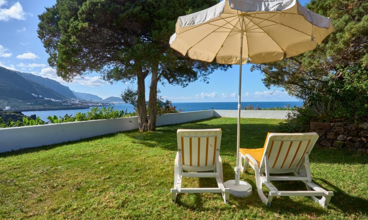 Garachico Apartment | Sabinas Playa House inside of banana plantation with ocean view