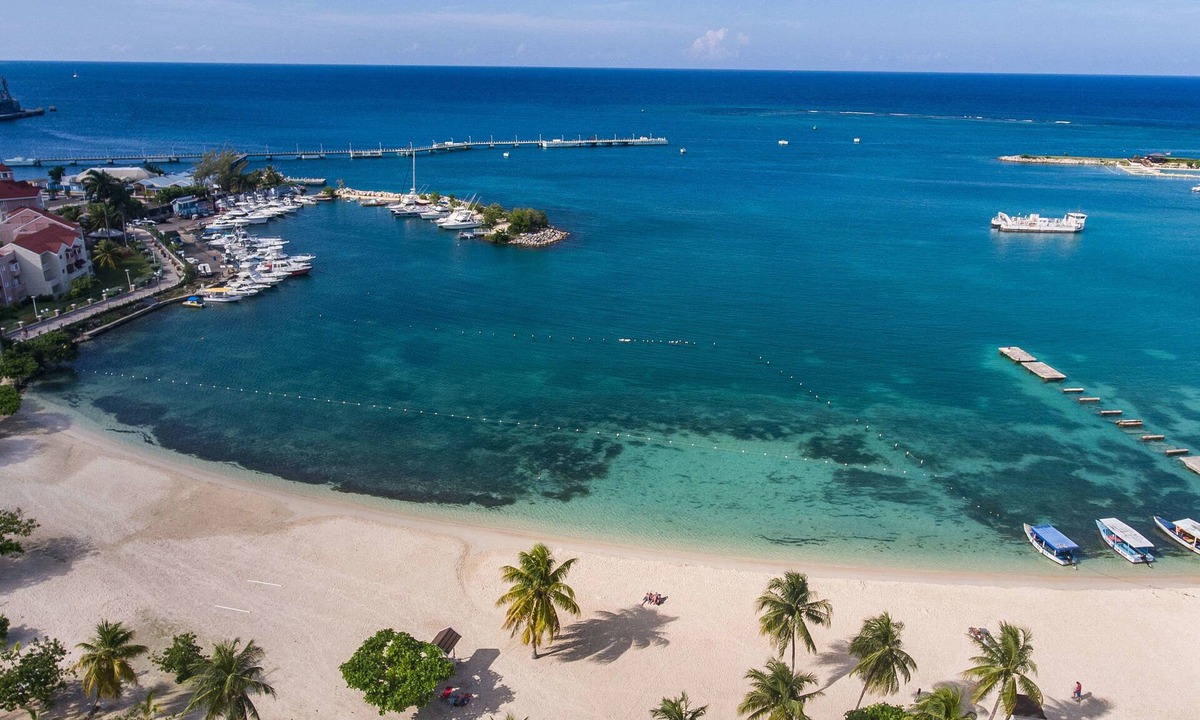Ocho Rios Resort | Sandcastles Beach Resort