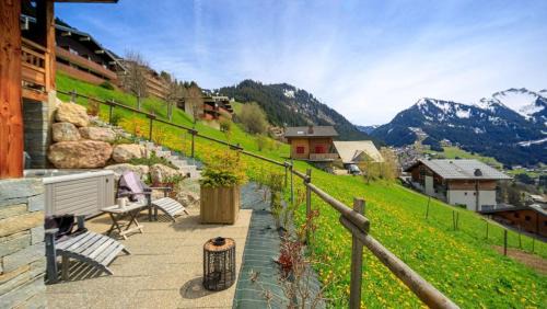 Chatel Ski Chalet | Savoyard - Chalet - BO Immobilier -Châtel Multipass 2026 Activités en Été offert par votre hôte pour 7 voyageurs
