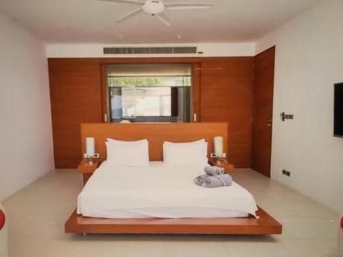 Si Sunthon Villa | Seaside Luxury Villa