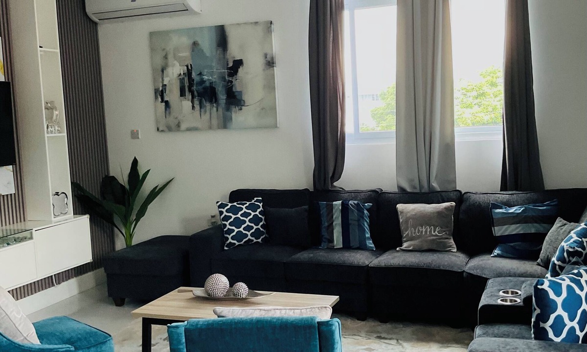 Camperdown Condo | Secure 2BR 2.5BA Condo with Balcony & Pool in Gated Kingston Complex
