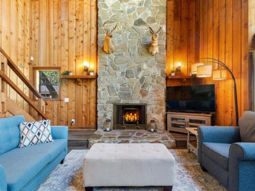 Winter Haven House | Serene Lakeside Cottage Retreat