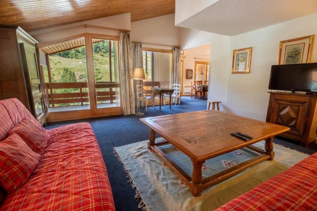 Meribel-Mottaret Apartment | Sherpa 18 on the Mottaret snowfront