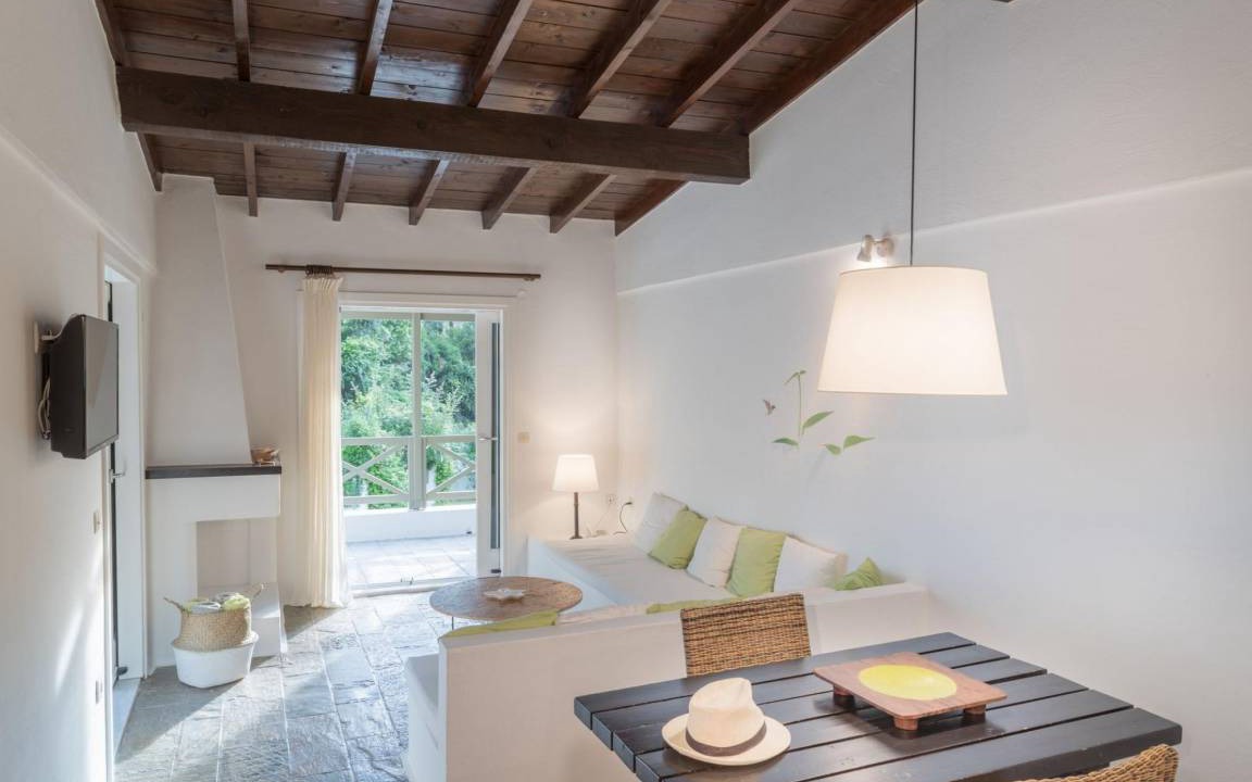 Kanapitsa Apartment | Skiathos Holidays Deluxe Suite