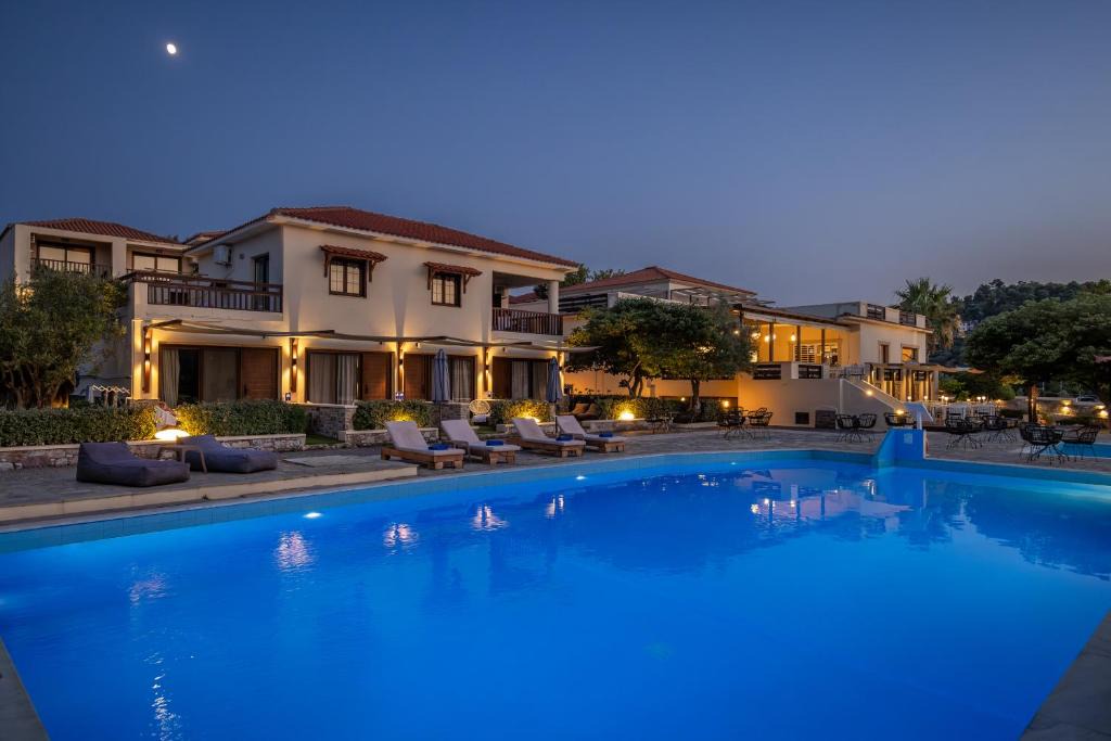 Skopelos Hotel | Skopelos Holidays Hotel by GHH