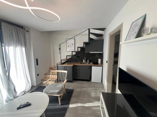 Agios Pavlos Apartment | Skyline Oasis thesbnb