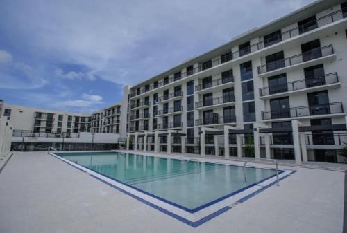 North Miami Apartment | Sleep 6 in Resort Style Community- Near Stadium