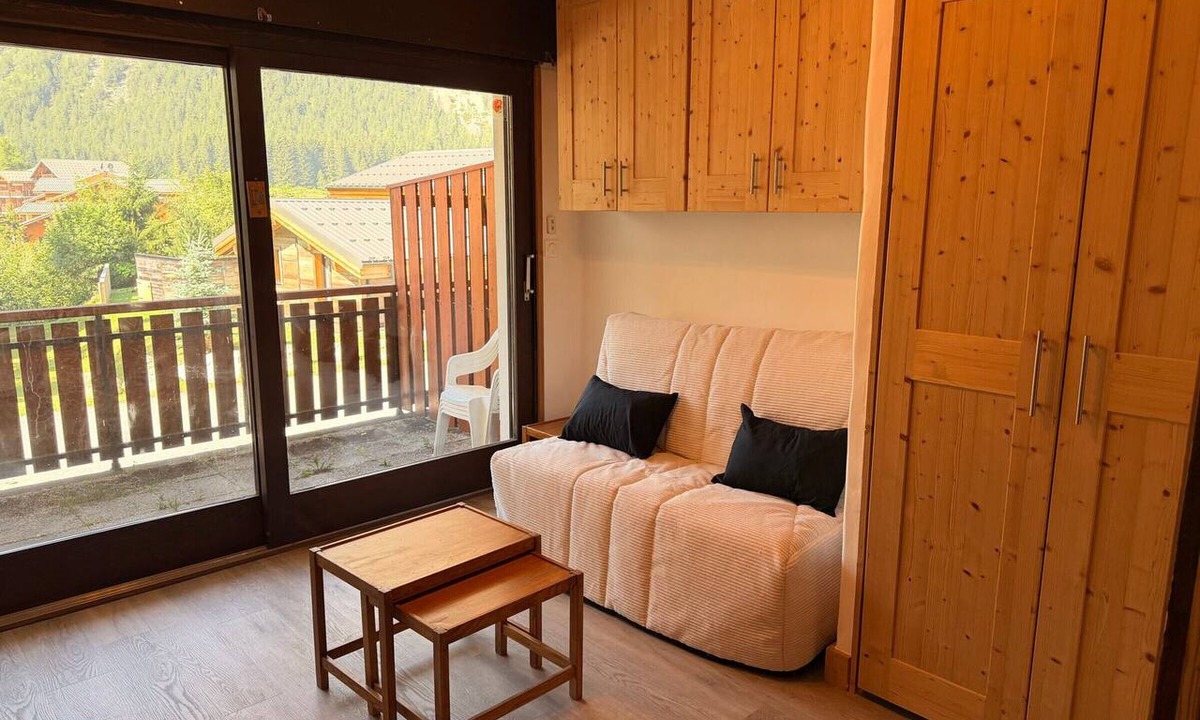 Pralognan-la-Vanoise Apartment | South studio 4 pers, pets allowed, sunny terrace