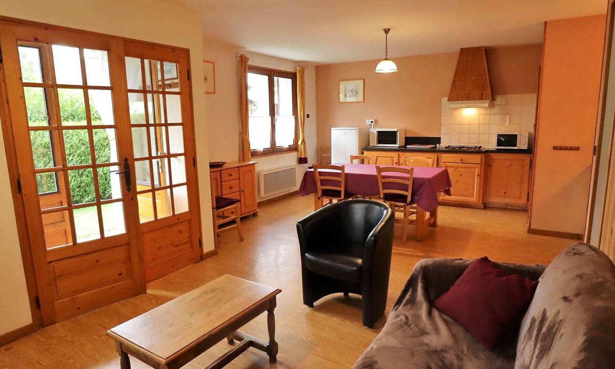 Areches Apartment | Spacious 2-BR Apartment for 4 in Heart of Arêches - Terrace, Parking & Ski Storage