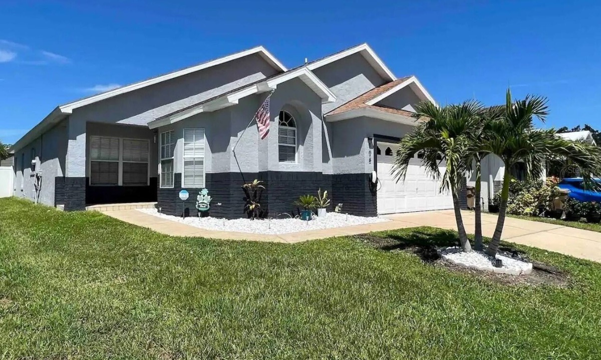 Indian Point House | Spacious 4-bedroom house in enjoyable Kissimmee!