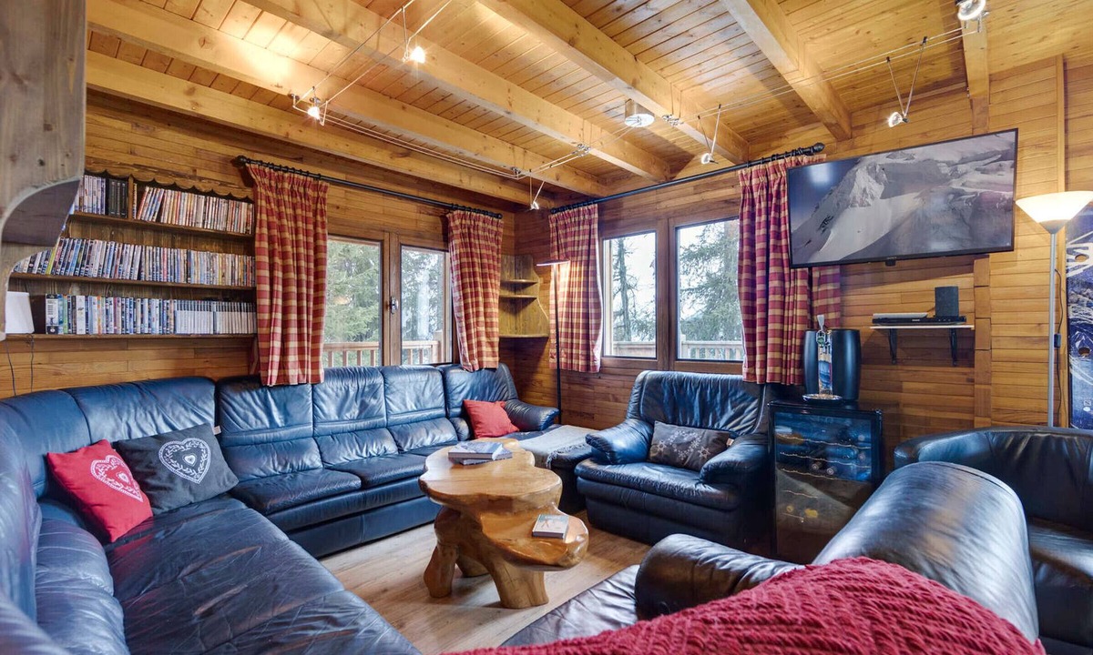 La Rosiere Ski Chalet | Spacious chalet in La Rosière with hammam and jacuzzi for 15 people