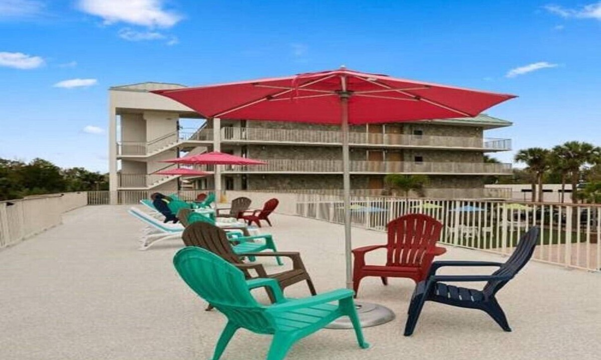 Historic Downtown Kissimmee Hotel | Spacious Park Royal Orlando Suite Near Theme Parks
