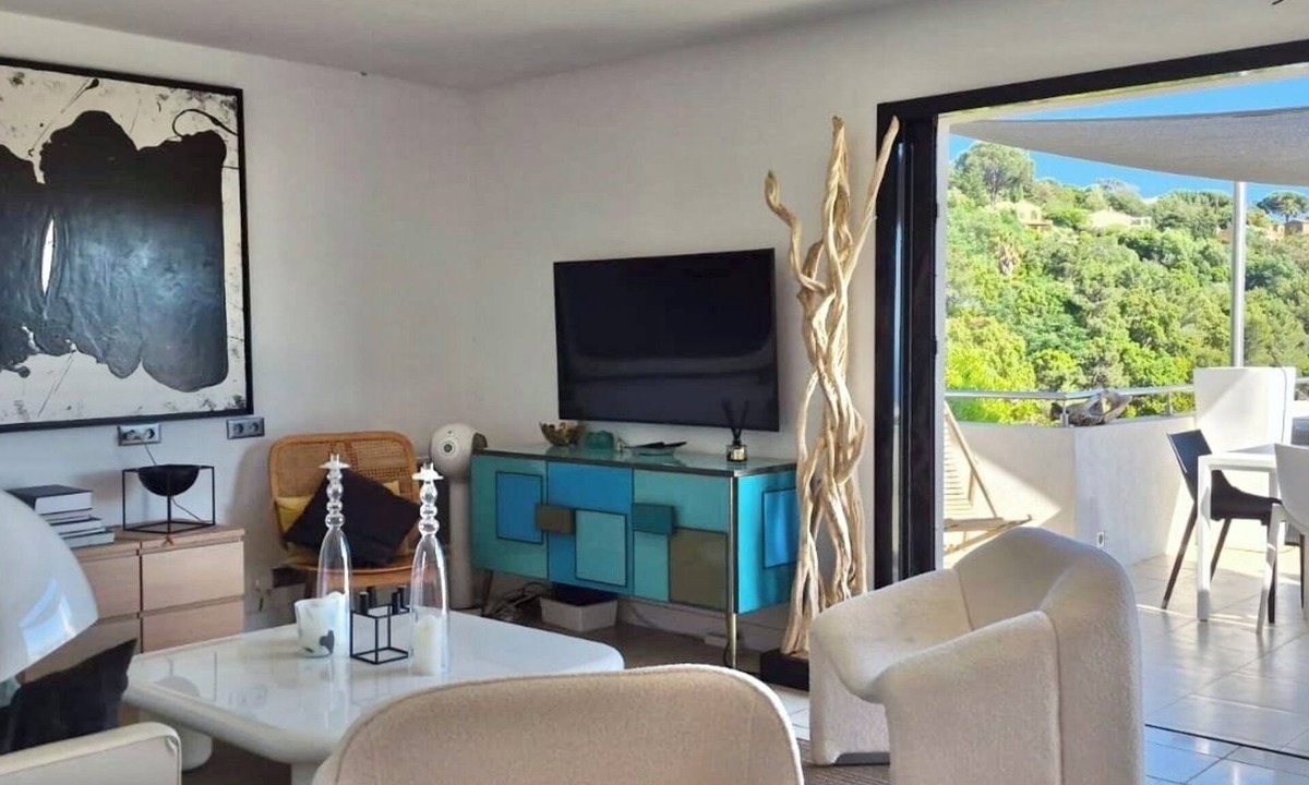 La Croix-Valmer Villa | Splendid sea view villa, quiet heated pool near St-Tropez, beaches.