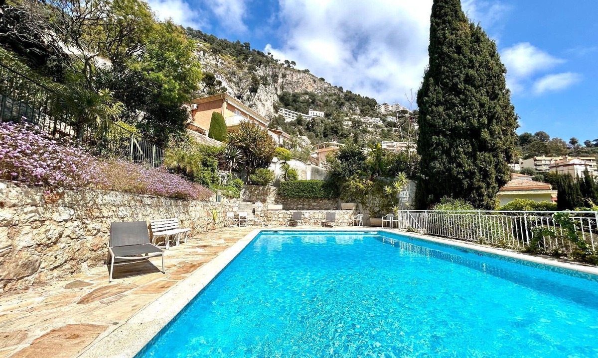 Villefranche-sur-Mer Apartment | Studio apartment with a little terrace and a panoramic view, very close to the old town
