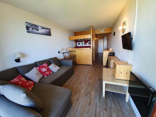 Arc-2000 Apartment | Studio cabine rénové 30m², Les Arcs 2000, capacité 4 personnes, balcon - FR-1-346-574