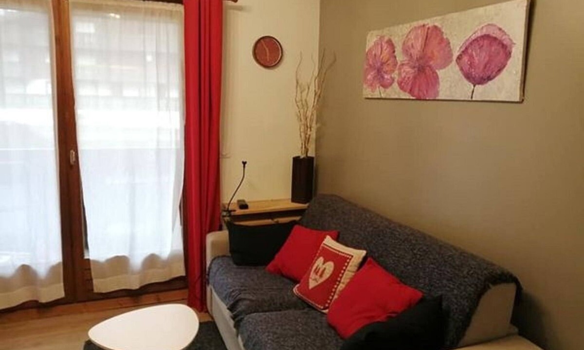 Les Contamines-Montjoie Apartment | Studio sleeps 4, 400 m from cable car