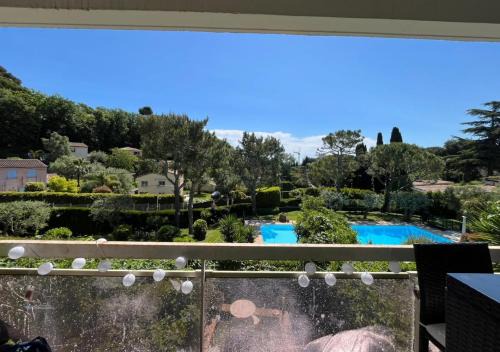 Bastide Giraud Apartment | Studio lumineux avec terrasse & piscine