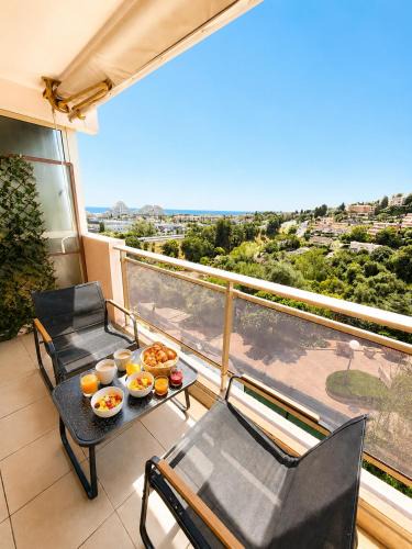 Bastide Giraud Apartment | Studio vue mer - Piscine & Clim - 2 personnes