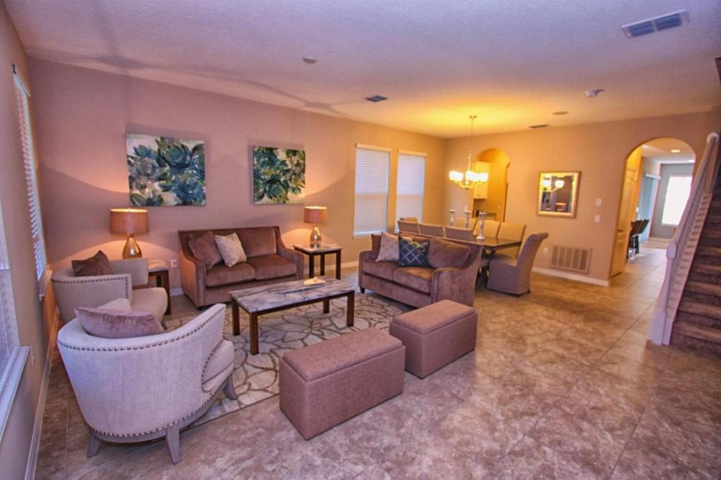 Trafalgar Village House | Stunning 6 Bedroom 4 Bath Private Pool Home in Trafalgar Village Resort