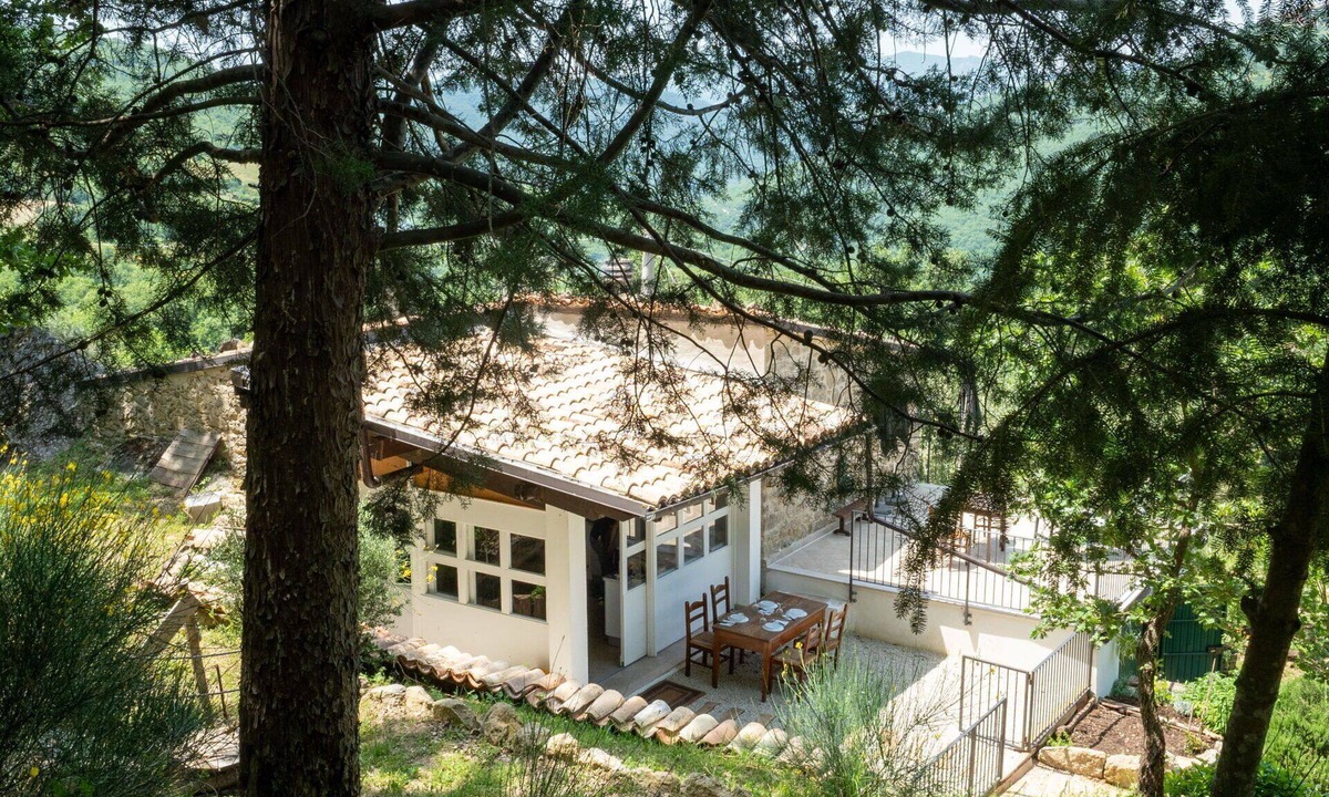 Palmoli Villa | Stunning private villa for 5 guests with WIFI, terrace and pets allowed