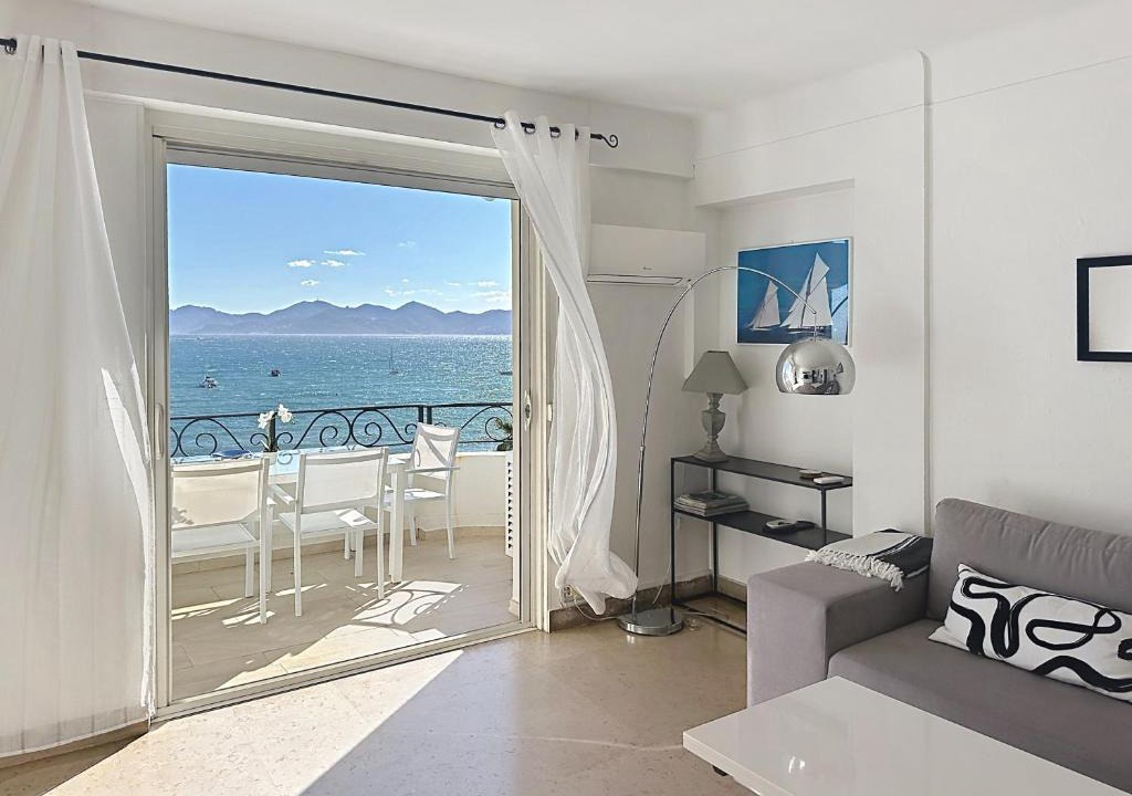 Pointe Croisette Apartment | Stunning sea view on Croisette