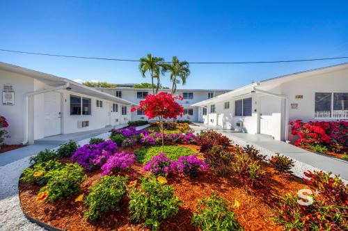 North Miami Apartment | Stylish 1-BD Apt in Miami Gym, BBQ, Free Parking