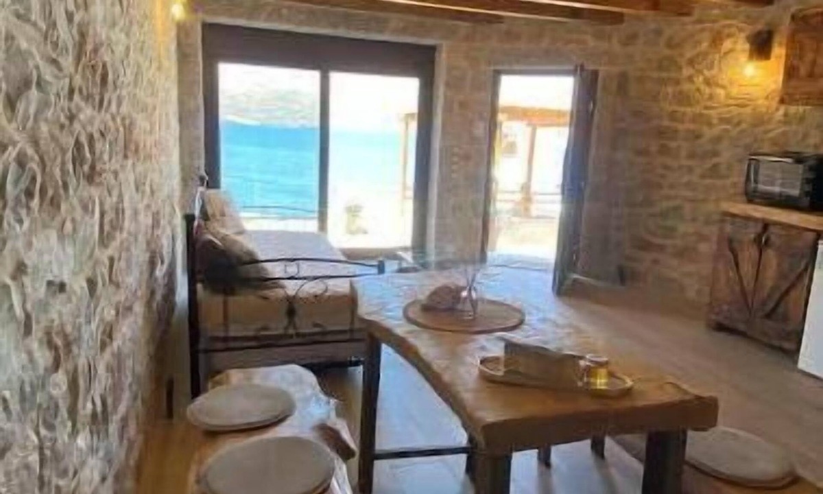 East Mani House | Suite of Villa Lagkadaki