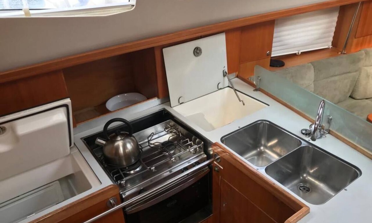 Las Galletas Boat Rental | Sun-Kissed Sailing Adventure in Tenerife, Islas Canarias