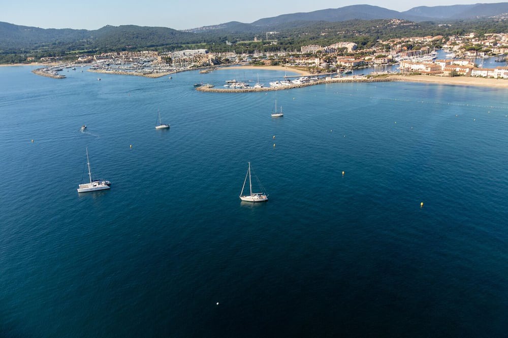 Port Grimaud Boat Rental | Sun-Kissed Sailing Adventure in Provence-Alpes-Côte d'Azur