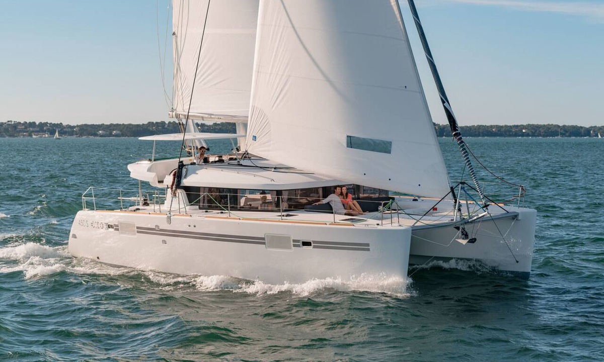 Eden Island Boat Rental | Sun-Kissed Sailing Adventure in Isla de Mahe, Seychelles