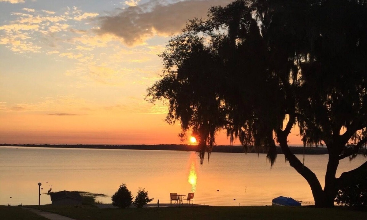 Crooked Lake Cabin | Sunrise On A Gorgeous Lake