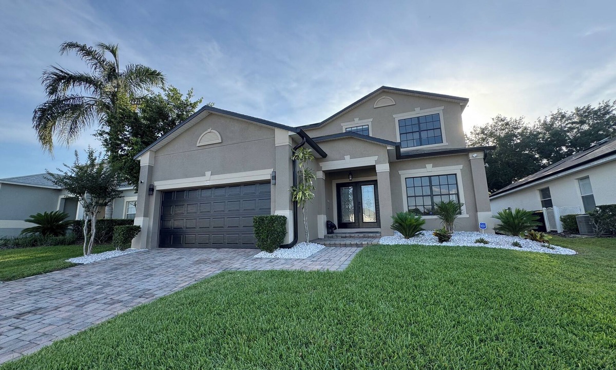 West Haven Villa | Sunshine Villa Luxury 5bd villa with pool & spa