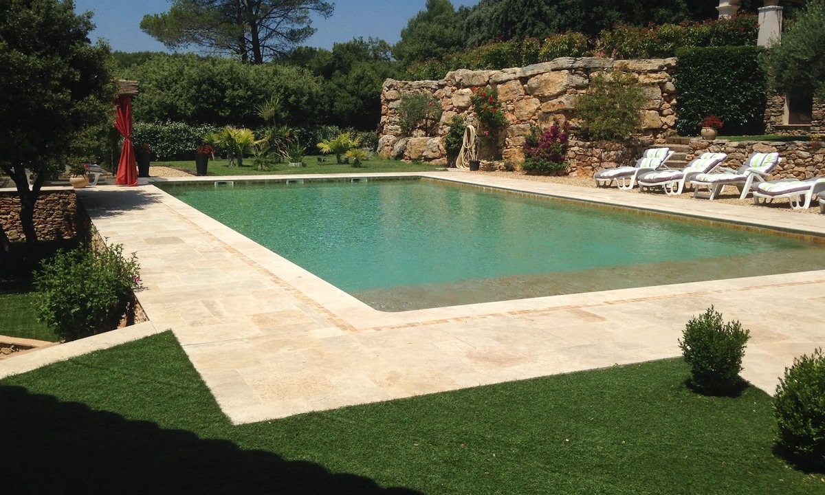 Flayosc Villa | Super private pool with pool house, elevated position with great views