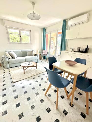 Agay Apartment | Superbe 4 couchages avec terrasse - Clim - 50m de la mer