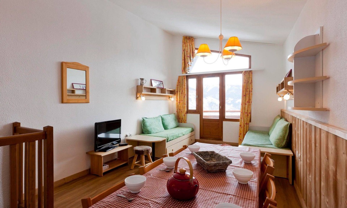 La Perriere Apartment | T3 duplex ski-in/ski-out, 9 ppl, parking