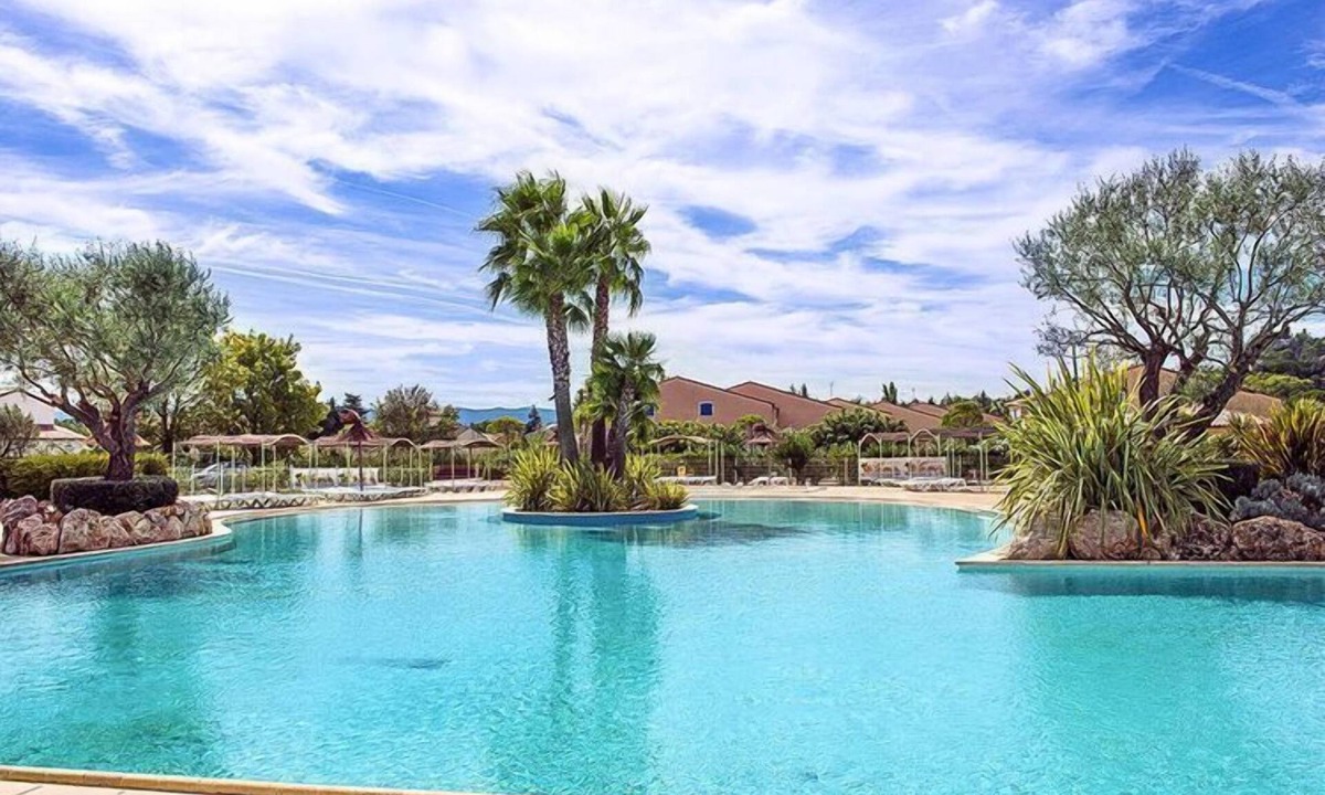 Vidauban House | Terraced House in Vidauban with Pool